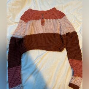 woman's aeropostale cropped sweater